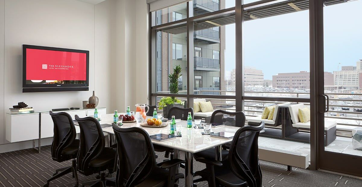The Alexander Hotell Indianapolis Exteriör bild